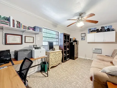 189 Ne Caprona Avenue Port Saint Lucie FL 34983
