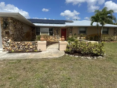 189 Ne Caprona Avenue Port Saint Lucie FL 34983