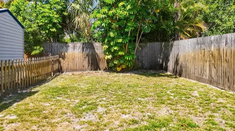 189 Ne Caprona Avenue Port Saint Lucie FL 34983