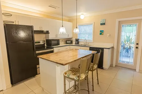 602 Azalea Avenue Fort Pierce FL 34982