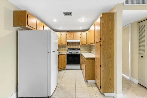 826 Sky Pine Way Greenacres FL 33415