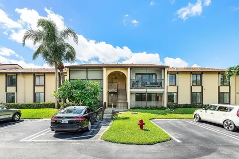 826 Sky Pine Way Greenacres FL 33415