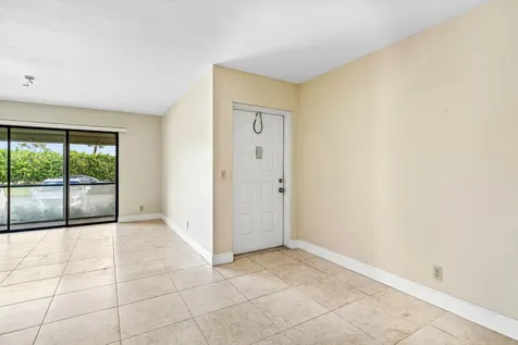 826 Sky Pine Way Greenacres FL 33415
