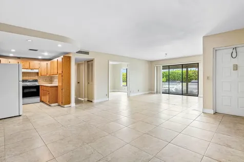 826 Sky Pine Way Greenacres FL 33415