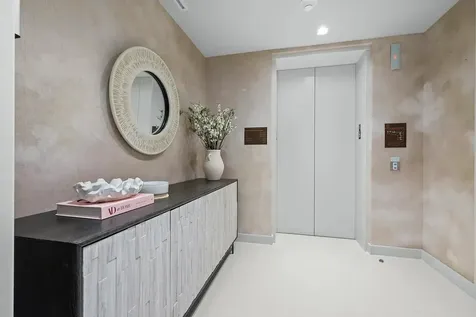 220 Se Mizner Boulevard Boca Raton FL 33432