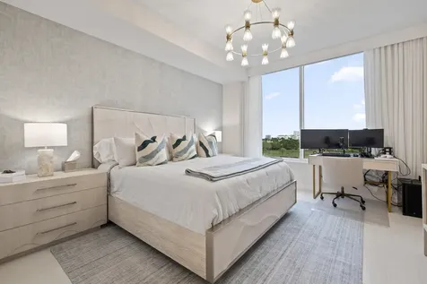 220 Se Mizner Boulevard Boca Raton FL 33432