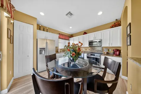 270 Sw Lake Forest Way Port Saint Lucie FL 34986