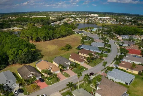 270 Sw Lake Forest Way Port Saint Lucie FL 34986