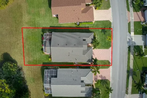 270 Sw Lake Forest Way Port Saint Lucie FL 34986
