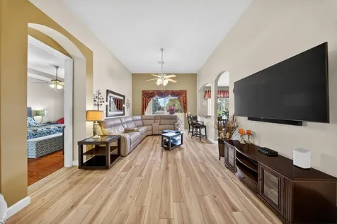 270 Sw Lake Forest Way Port Saint Lucie FL 34986
