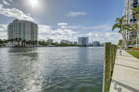 2670 E Sunrise Boulevard Fort Lauderdale FL 33304