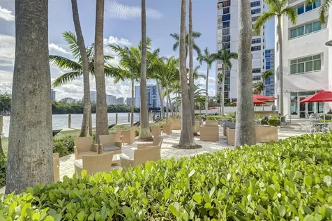 2670 E Sunrise Boulevard Fort Lauderdale FL 33304