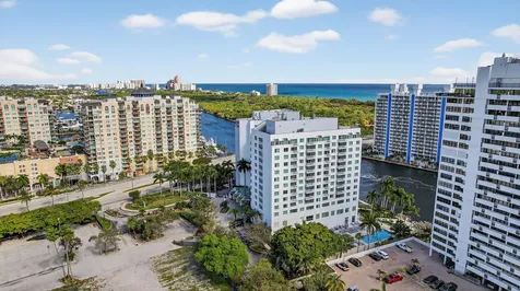 2670 E Sunrise Boulevard Fort Lauderdale FL 33304