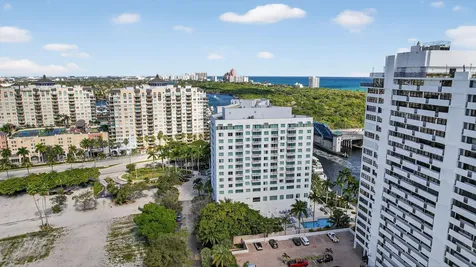 2670 E Sunrise Boulevard Fort Lauderdale FL 33304