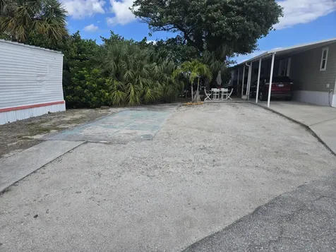 9 N Loafing Street Hypoluxo FL 33462