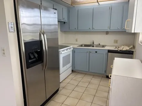 186 Dorset E Boca Raton FL 33434