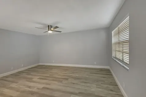 909 S Flanders Delray Beach FL 33484