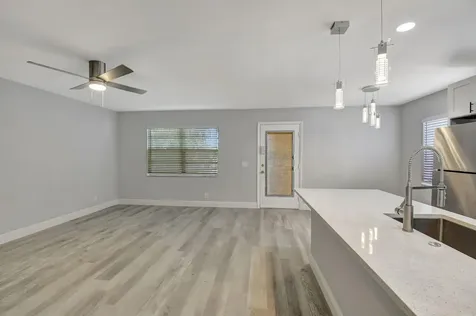 909 S Flanders Delray Beach FL 33484
