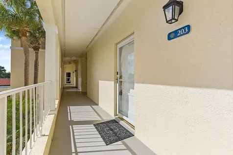 5020 Harmony Circle Vero Beach FL 32967