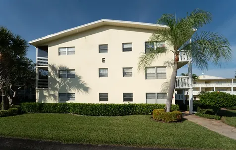 200 Dorset E Boca Raton FL 33434