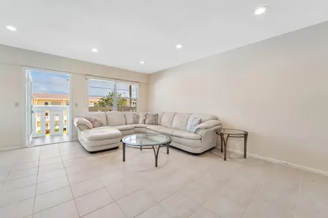 200 Dorset E Boca Raton FL 33434