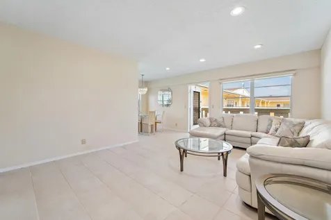 200 Dorset E Boca Raton FL 33434