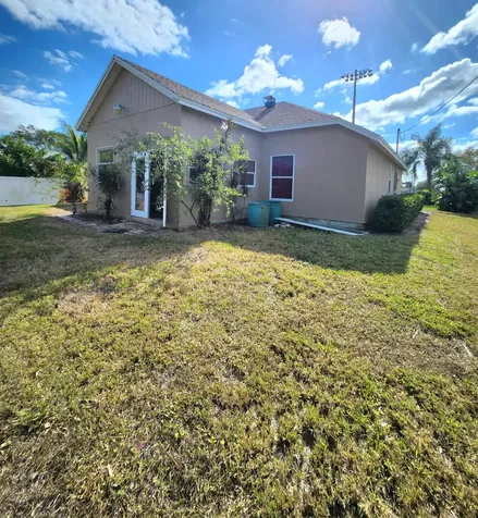 721 Sw Swan Avenue Port Saint Lucie FL 34983