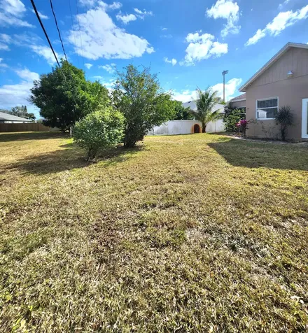 721 Sw Swan Avenue Port Saint Lucie FL 34983
