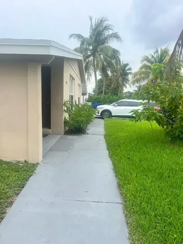 2001 NE 2nd Terrace Pompano Beach FL 33060