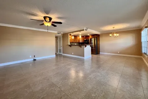 110 Greenbrier B West Palm Beach FL 33417
