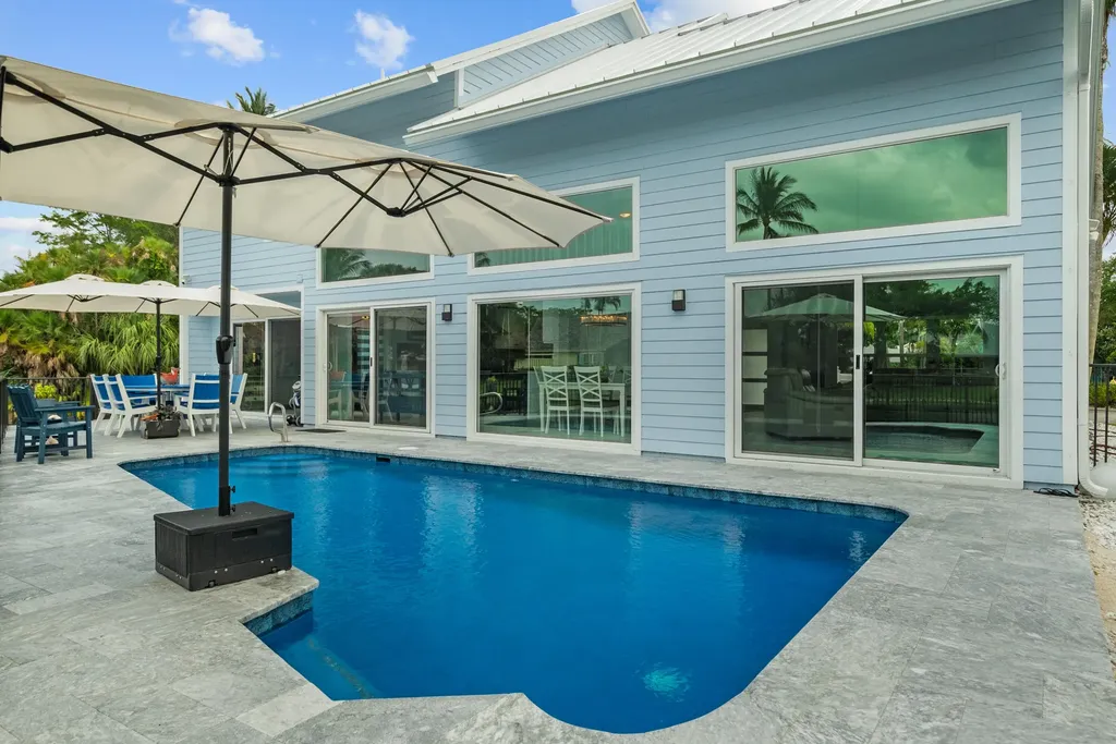 9029 Se Breeze Way Hobe Sound FL 33455