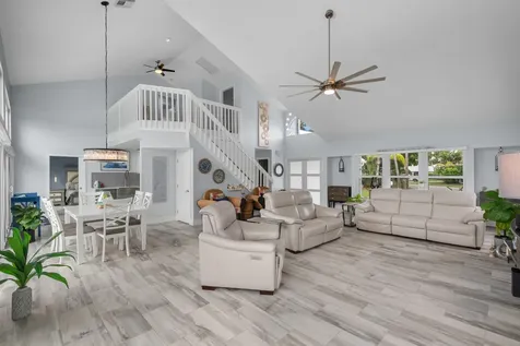 9029 Se Breeze Way Hobe Sound FL 33455