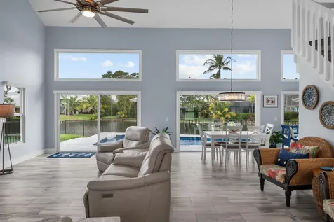 9029 Se Breeze Way Hobe Sound FL 33455