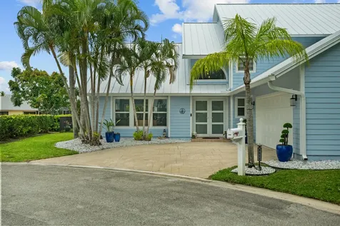 9029 Se Breeze Way Hobe Sound FL 33455