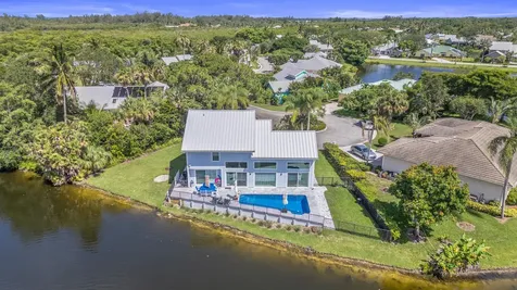 9029 Se Breeze Way Hobe Sound FL 33455