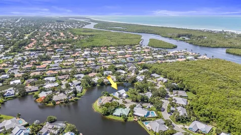 9029 Se Breeze Way Hobe Sound FL 33455