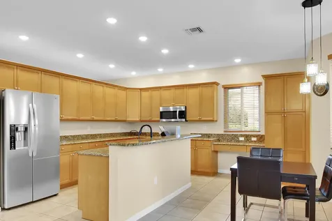 9022 Dupont Place Wellington FL 33414