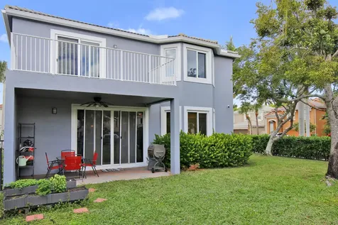 9022 Dupont Place Wellington FL 33414