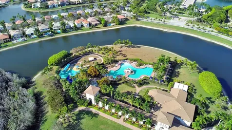 9022 Dupont Place Wellington FL 33414