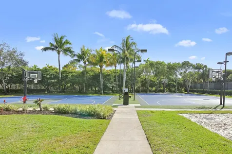 9022 Dupont Place Wellington FL 33414