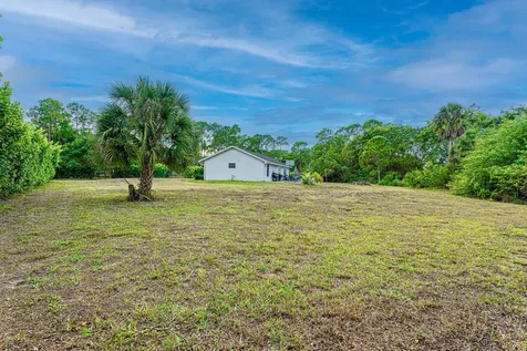 16495 69th Street Loxahatchee FL 33470
