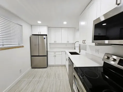 5220 Las Verdes Circle Delray Beach FL 33484