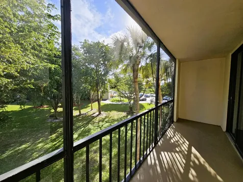 5220 Las Verdes Circle Delray Beach FL 33484