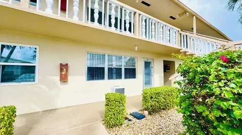 164 Kent West Palm Beach FL 33417