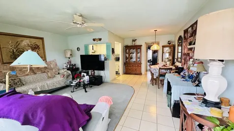 164 Kent West Palm Beach FL 33417
