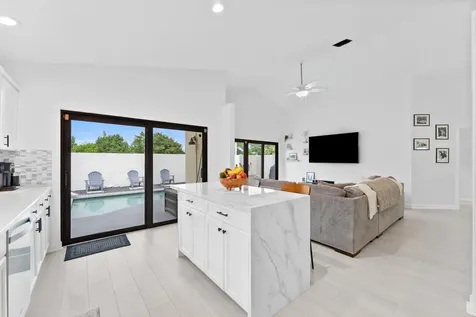175 Executive Circle Boynton Beach FL 33436