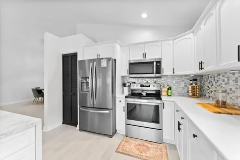 175 Executive Circle Boynton Beach FL 33436