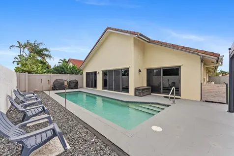 175 Executive Circle Boynton Beach FL 33436