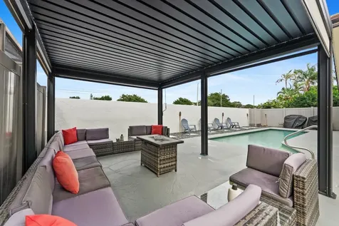 175 Executive Circle Boynton Beach FL 33436