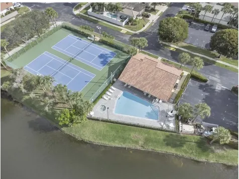 175 Executive Circle Boynton Beach FL 33436
